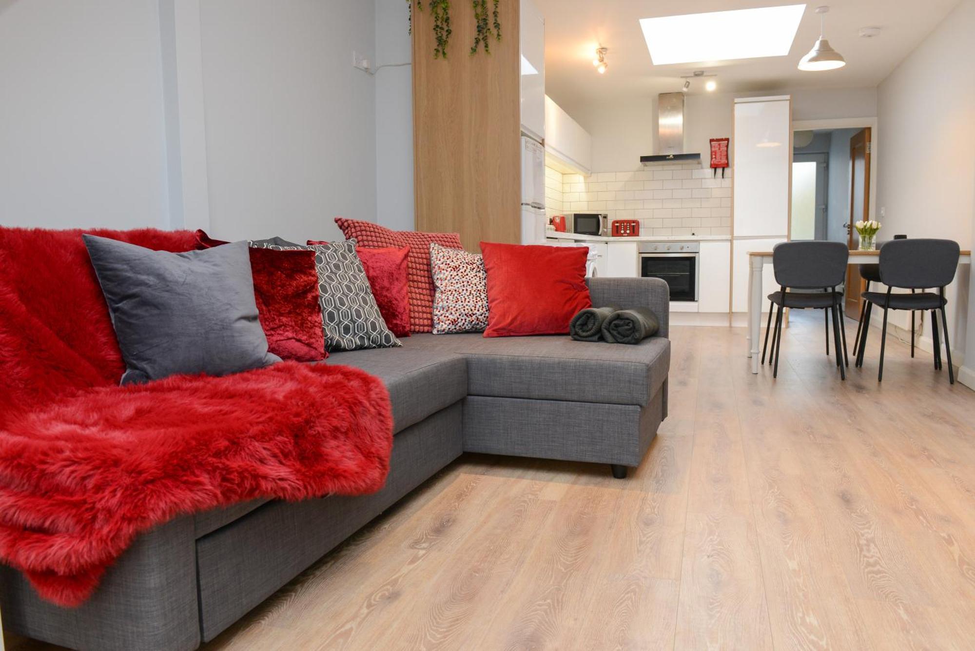 The Red Keep Fab Location - Two Bed - Two Bathrooms -Townhouse Galway Exterior foto