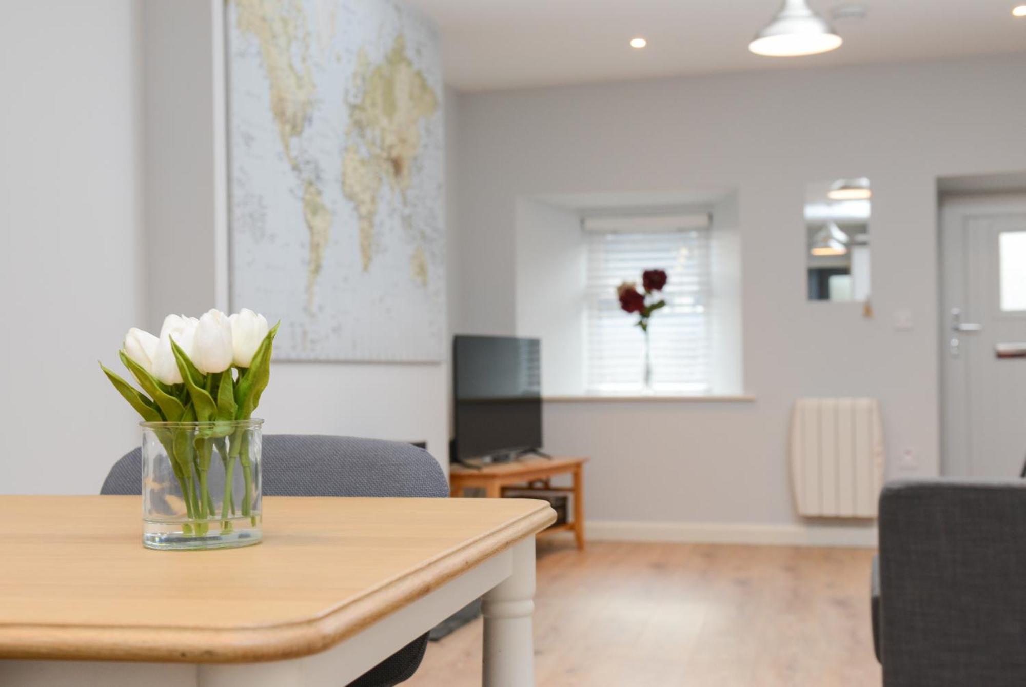 The Red Keep Fab Location - Two Bed - Two Bathrooms -Townhouse Galway Exterior foto